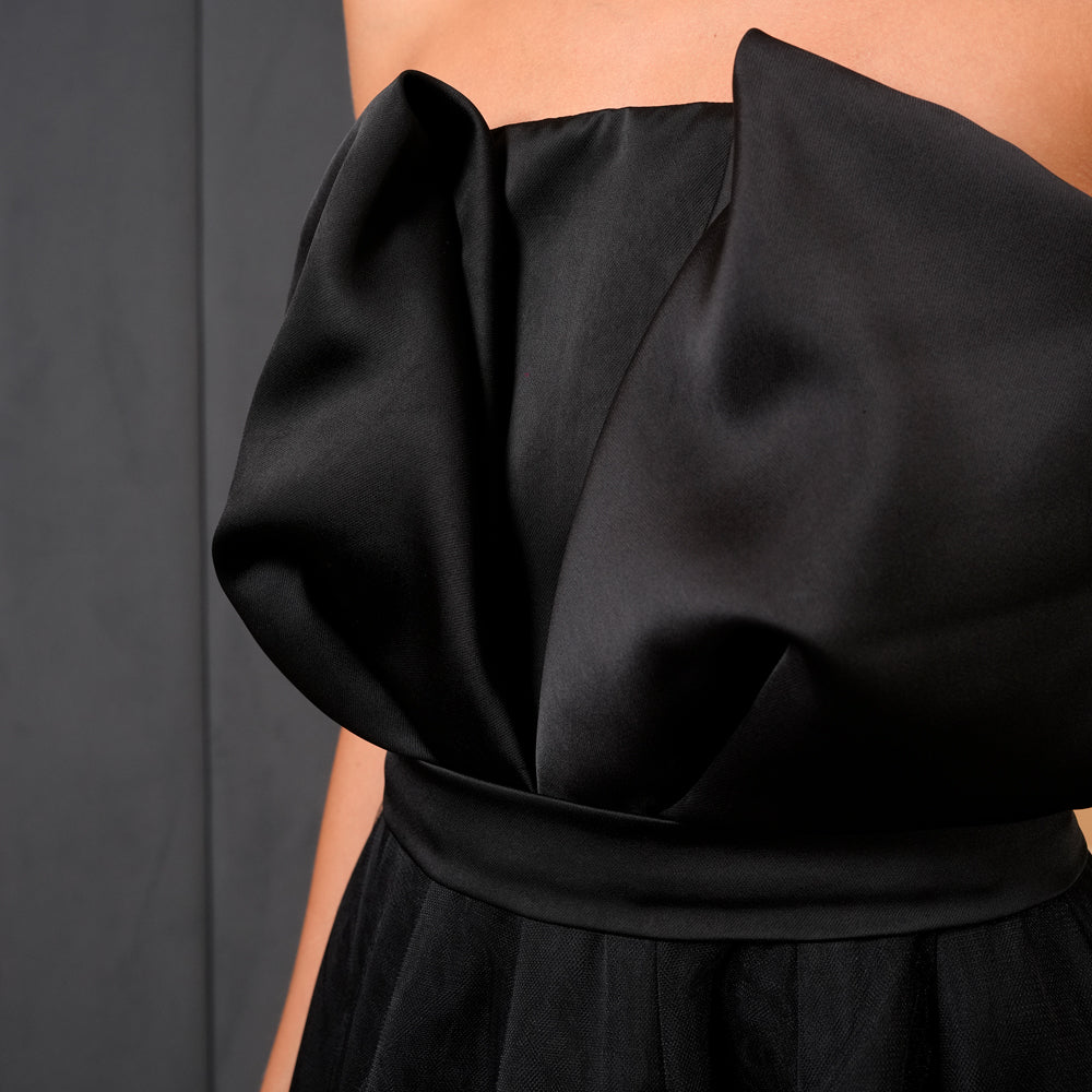 Black Orchid Elegance